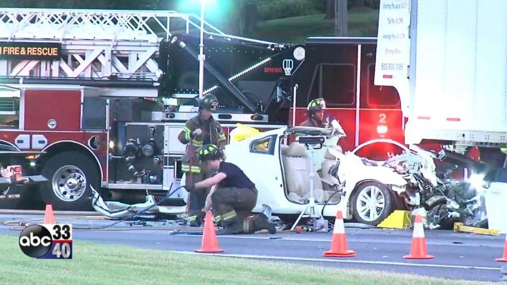 Car Crash with 18-Wheeler Truck